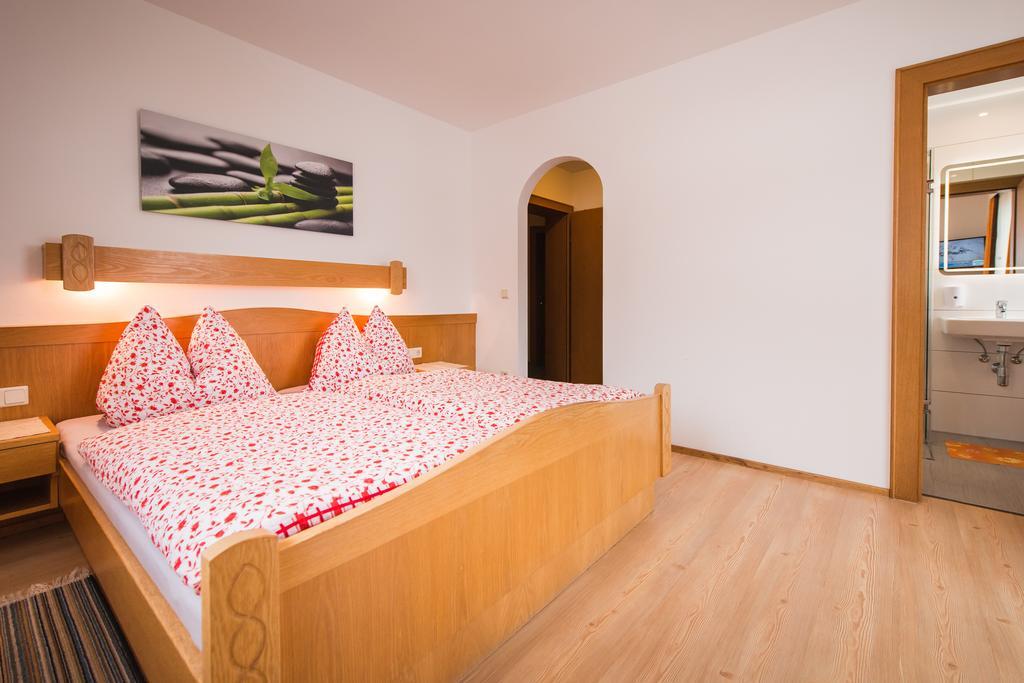 Hotel Pension Barbara Занкт-Мартін-ам-Тенненґебірґе Екстер'єр фото