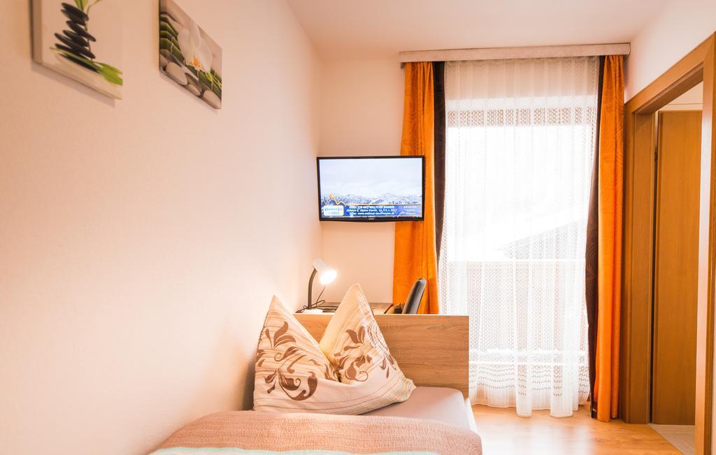 Hotel Pension Barbara Занкт-Мартін-ам-Тенненґебірґе Екстер'єр фото